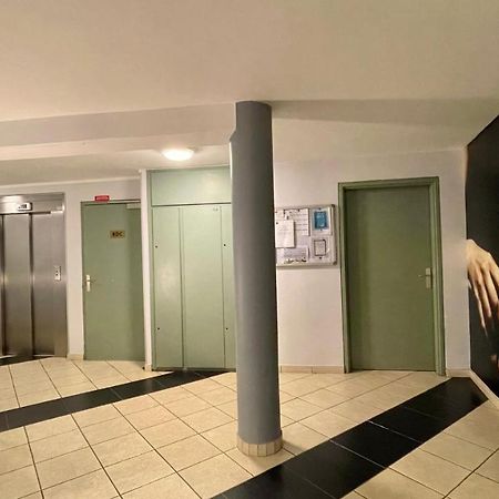 Studio Cosy Tout Equipe - Idealement Situe Saint-Denis Buitenkant foto